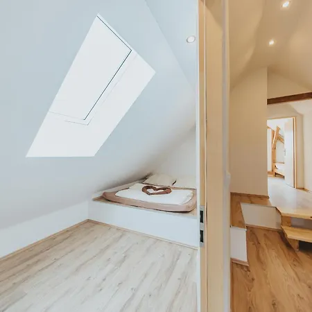 Ve Stranich Destna Holiday home Jindrichuv Hradec