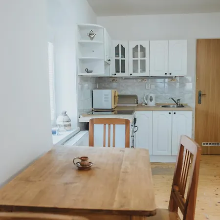 度假居 Ve Stranich Destna *