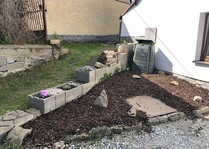 Ve Stráních Deštná * Jindřichŭv Hradec